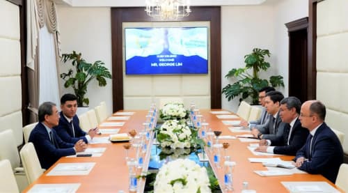 Adliya vaziri A.Tashkulov Singapur Xalqaro Mediatsiya markazi rahbari Jorj Lim bilan uchrashuv o‘tkazdi.