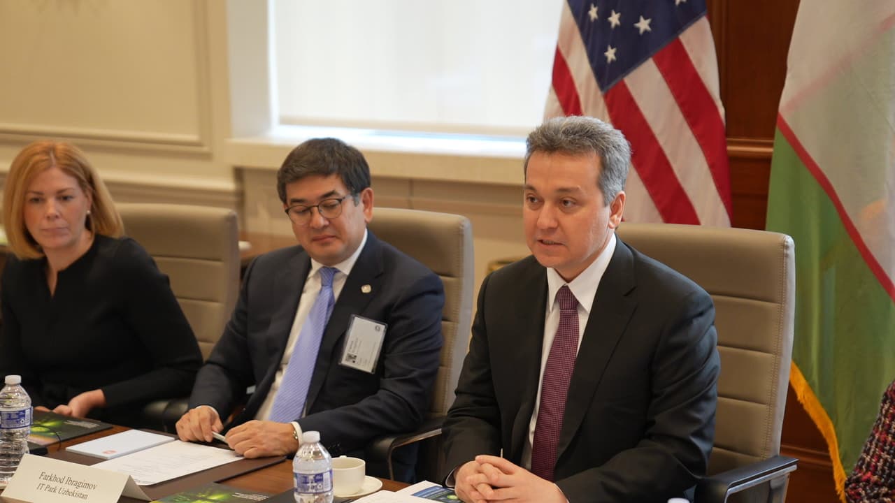 Uzbek Delegation Discusses Prospects for IT Cooperation at the U.S. Chamber of Commerce