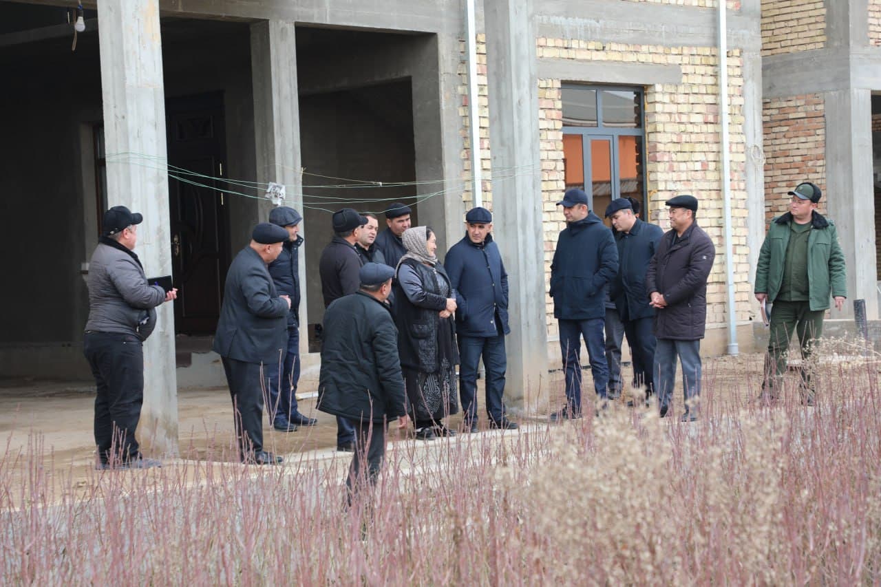 Камбағалликни қисқартириш ва бандлик вазири Ботир Захидов бошчилигидаги ишчи гуруҳ Қашқадарё вилоятида